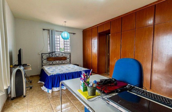 Imagem Casa com 5 Quartos à Venda, 830 m² em Setor Habitacional Arniqueira (águas Claras) - Brasília Imagem Casa com 5 Quartos à Venda, 830 m² em Setor Habitacional Arniqueira (águas Claras) - Brasília