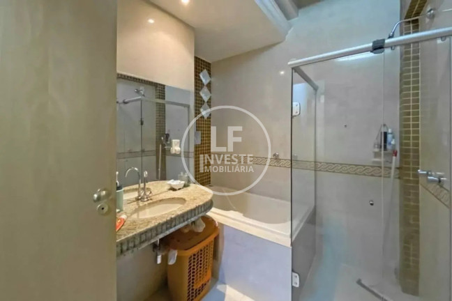 Imagem Sobrado com 4 Quartos à Venda, 308 m² em Setor Bueno - Goiânia