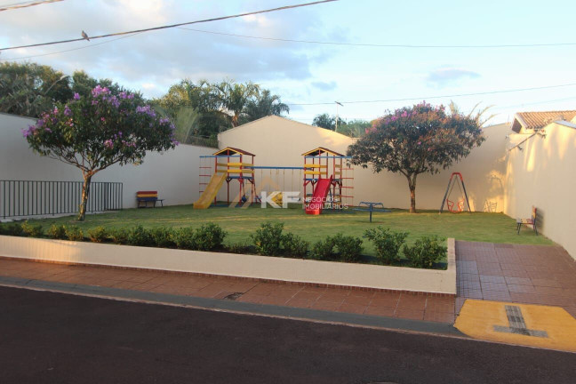 Imagem Casa de Condomínio com 3 Quartos à Venda, 150 m² em Centro - Brodowski Imagem Casa de Condomínio com 3 Quartos à Venda, 150 m² em Centro - Brodowski