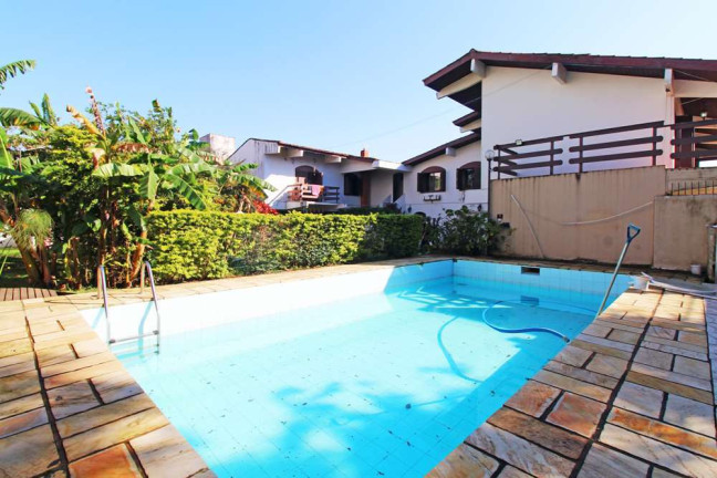Imagem Casa com 4 Quartos à Venda, 458 m² em Partenon - Porto Alegre Imagem Casa com 4 Quartos à Venda, 458 m² em Partenon - Porto Alegre