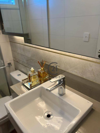 Imagem Apartamento com 2 Quartos à Venda, 75 m² em Centro - Florianópolis