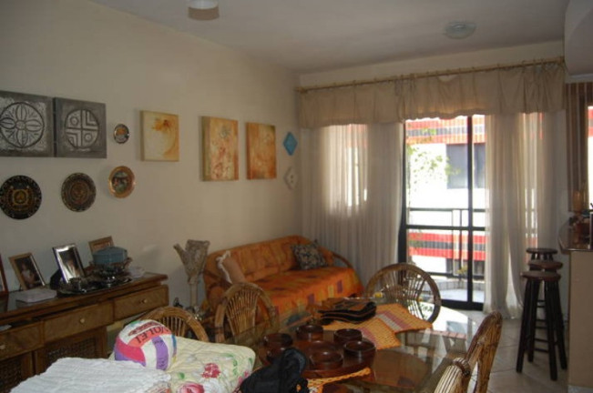 Imagem Imóvel com 3 Quartos à Venda, 180 m² em Jardim Três Marias - Guarujá Imagem Imóvel com 3 Quartos à Venda, 180 m² em Jardim Três Marias - Guarujá