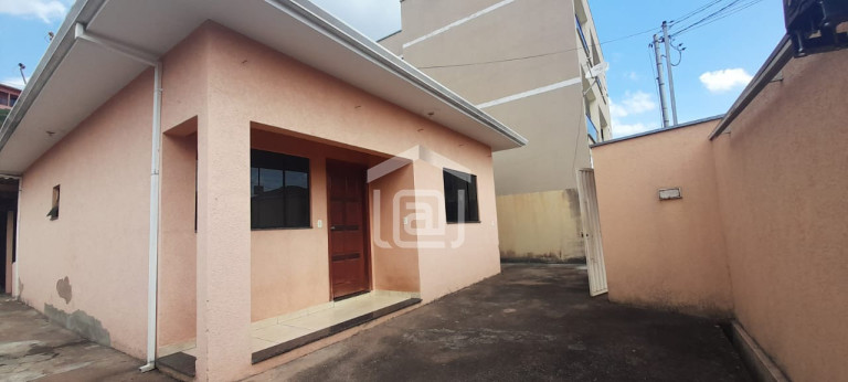 Imagem Casa com 3 Quartos à Venda, 240 m² em Residencial Rezende I - Bandeira Do Sul Imagem Casa com 3 Quartos à Venda, 240 m² em Residencial Rezende I - Bandeira Do Sul