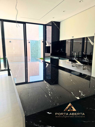 Imagem Casa com 3 Quartos à Venda, 266 m² em Cond Parque Lagoa Silvana - Caratinga Imagem Casa com 3 Quartos à Venda, 266 m² em Cond Parque Lagoa Silvana - Caratinga