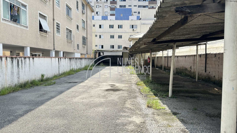 Terreno para Alugar, 400 m² em Macuco - Santos