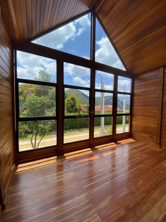 Imagem Casa com 3 Quartos à Venda, 523 m² em Vale Alpino - Teresópolis Imagem Casa com 3 Quartos à Venda, 523 m² em Vale Alpino - Teresópolis