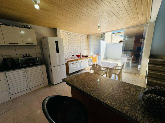 Casa com 3 Quartos à Venda, 115 m² em São Judas - Itajaí