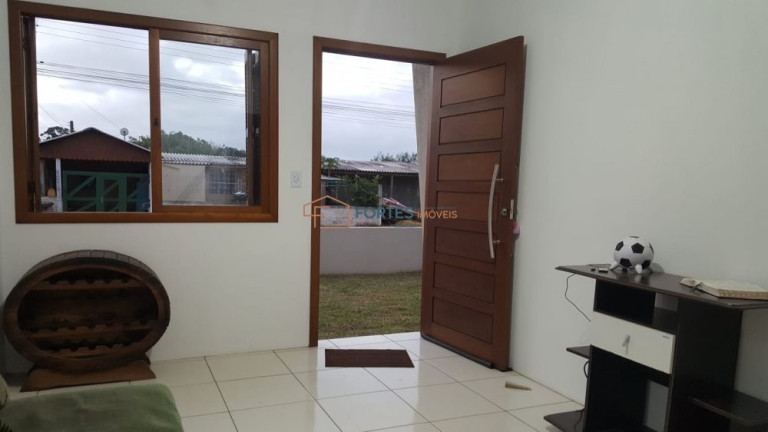 Imagem Casa com 2 Quartos à Venda, 116 m² em Cruzeiro Do Sul - Tramandaí Imagem Casa com 2 Quartos à Venda, 116 m² em Cruzeiro Do Sul - Tramandaí