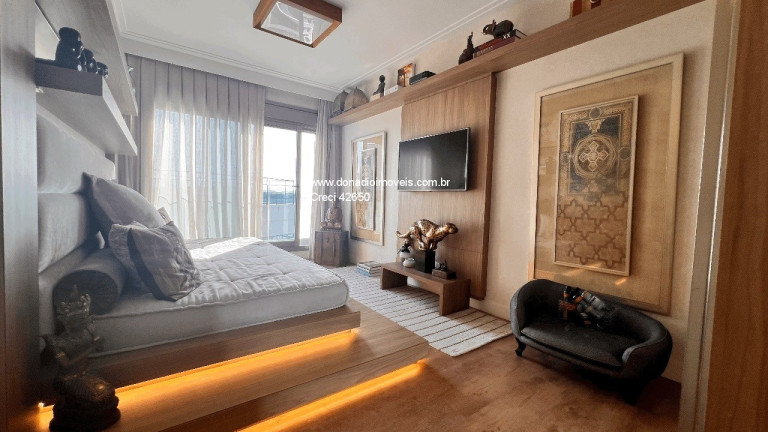 Imagem Apartamento com 3 Quartos à Venda, 209 m² em Agronômica - Florianópolis