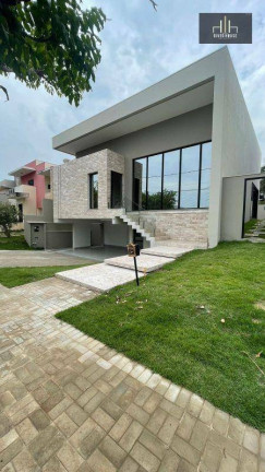 Imagem Casa com 4 Quartos à Venda, 309 m² em Jardim Itália - Cuiabá Imagem Casa com 4 Quartos à Venda, 309 m² em Jardim Itália - Cuiabá