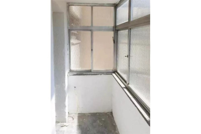 Imagem Imóvel com 2 Quartos à Venda,  em Jardim Botanico - Porto Alegre
