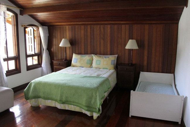 Imagem Casa com 6 Quartos à Venda, 300 m² em Comary - Teresópolis Imagem Casa com 6 Quartos à Venda, 300 m² em Comary - Teresópolis