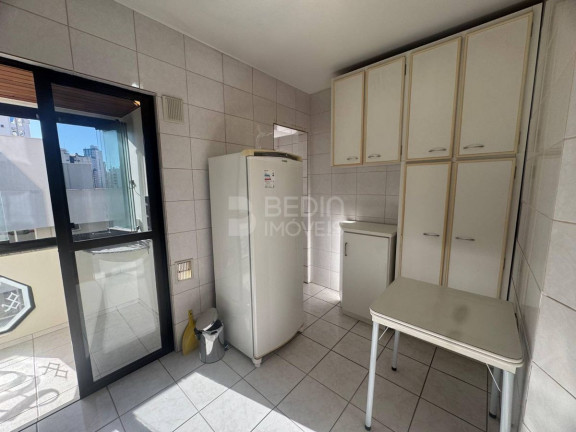 Imagem Apartamento com 2 Quartos à Venda, 77 m² em Centro - Balneário Camboriú