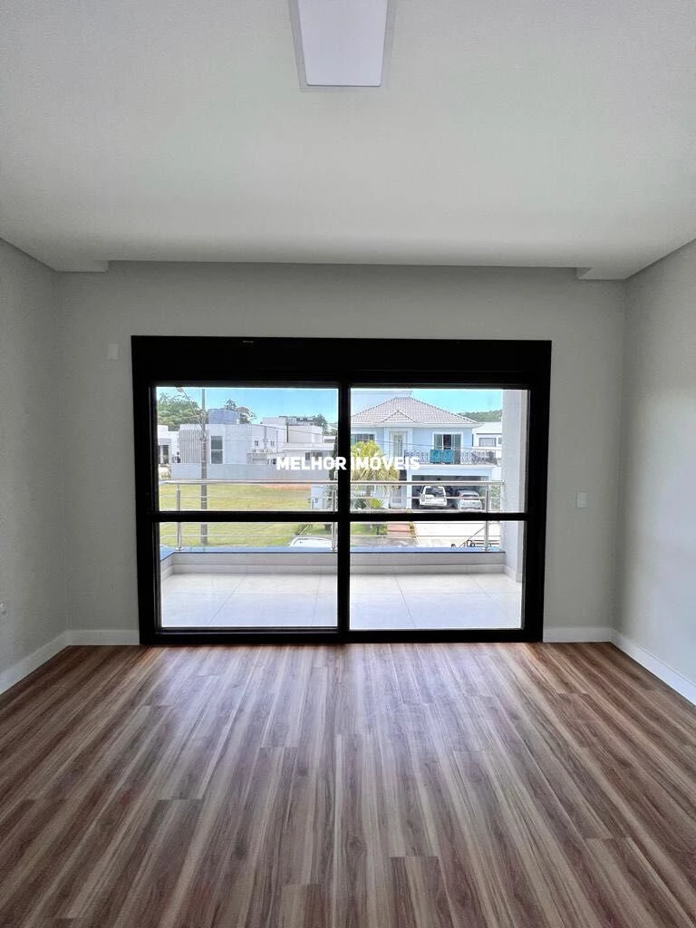 Imagem Casa com 4 Quartos à Venda, 265 m² em Santa Regina - Camboriú