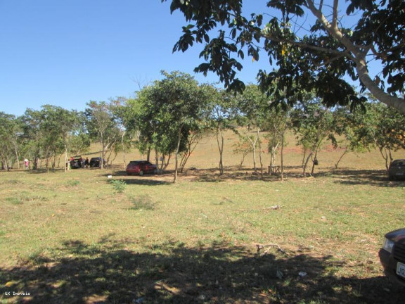 Imagem Terreno à Venda, 2.000 m² em Pompeu - Pompéu Imagem Terreno à Venda, 2.000 m² em Pompeu - Pompéu