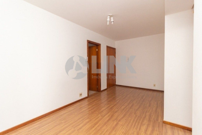 Imagem Apartamento com 2 Quartos à Venda, 54 m² em Menino Deus - Porto Alegre Imagem Apartamento com 2 Quartos à Venda, 54 m² em Menino Deus - Porto Alegre