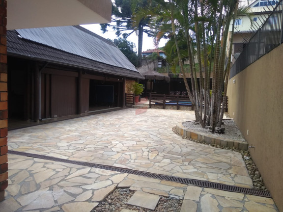 Imagem Casa com 3 Quartos à Venda, 630 m² em Guaíra - Curitiba Imagem Casa com 3 Quartos à Venda, 630 m² em Guaíra - Curitiba