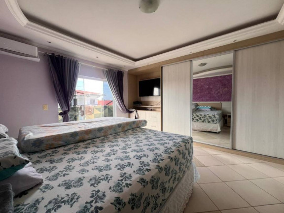 Imagem Casa com 3 Quartos à Venda, 380 m² em Centro - Balneário Barra Do Sul
