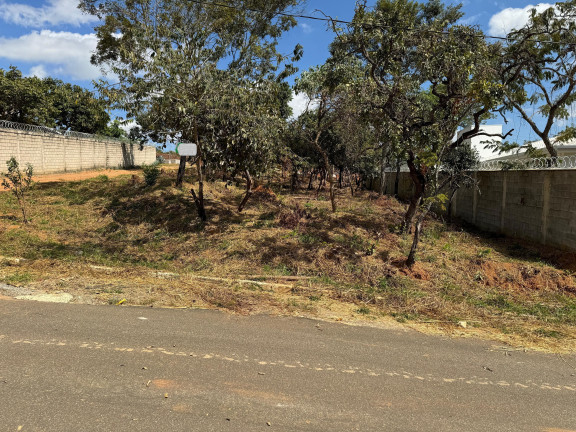 Terreno à Venda, 1.000 m² em R$275.000,00  // Lagoa Mansões - Lagoa Santa