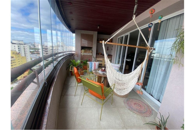 Apartamento com 3 Quartos à Venda, 200 m² em Moema - São Paulo