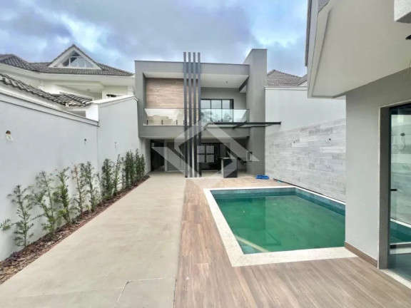 Imagem Casa com 4 Quartos à Venda, 297 m² em Barra Da Tijuca - Rio De Janeiro Imagem Casa com 4 Quartos à Venda, 297 m² em Barra Da Tijuca - Rio De Janeiro