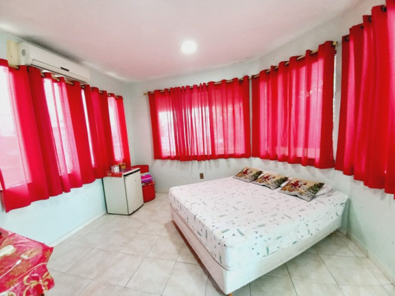 Imagem Casa com 4 Quartos à Venda, 300 m² em Ponta Negra - Manaus Imagem Casa com 4 Quartos à Venda, 300 m² em Ponta Negra - Manaus