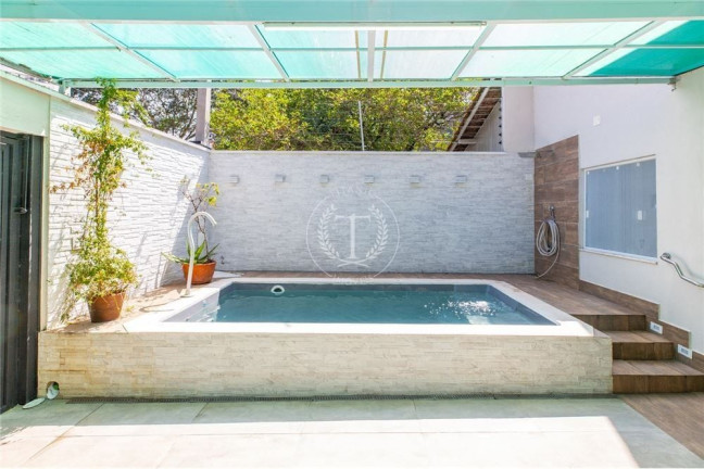 Imagem Casa com 3 Quartos à Venda, 180 m² em Parque Residencial Julia - São Paulo