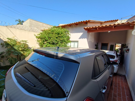 Casa com 3 Quartos à Venda, 130 m² em Jardim Pampulha - Aparecida De Goiania