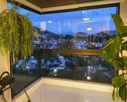 Apartamento com 3 Quartos à Venda, 2 m² em Itacorubi - Florianópolis