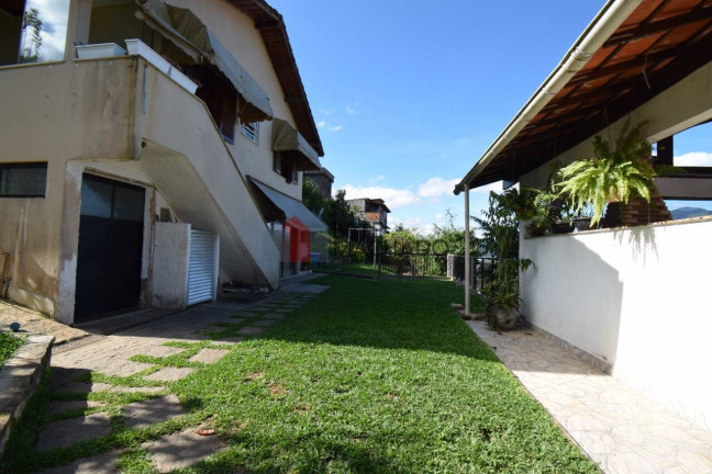 Imagem Casa com 3 Quartos à Venda, 1.674 m² em Panorama - Teresópolis