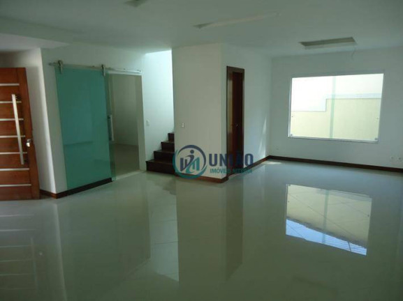Imagem Casa com 3 Quartos à Venda, 205 m² em Pendotiba - Niterói Imagem Casa com 3 Quartos à Venda, 205 m² em Pendotiba - Niterói