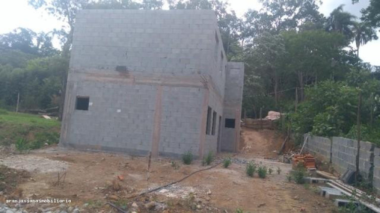 Imagem Casa à Venda, em Clube Dos Oficias - Ibiúna Imagem Casa à Venda, em Clube Dos Oficias - Ibiúna