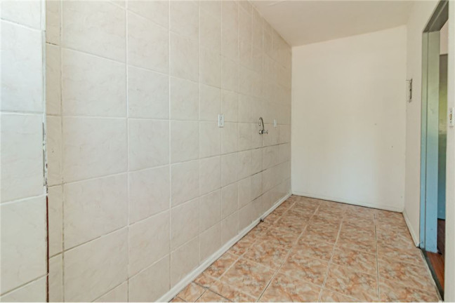 Imagem Imóvel com 1 Quarto à Venda, em Jardim Itu - Porto Alegre Imagem Imóvel com 1 Quarto à Venda, em Jardim Itu - Porto Alegre