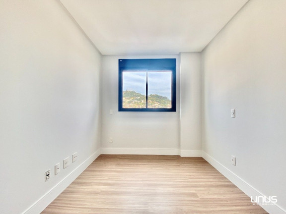 Imagem Apartamento com 3 Quartos à Venda, 265 m² em Agronômica - Florianópolis