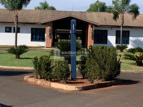 Imagem Imóvel com 3 Quartos à Venda, 195.500.000 m² em Centro - Uberaba