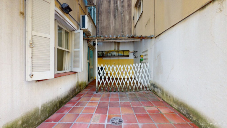 Imagem Imóvel com 3 Quartos à Venda, 76 m² em Petrópolis - Porto Alegre