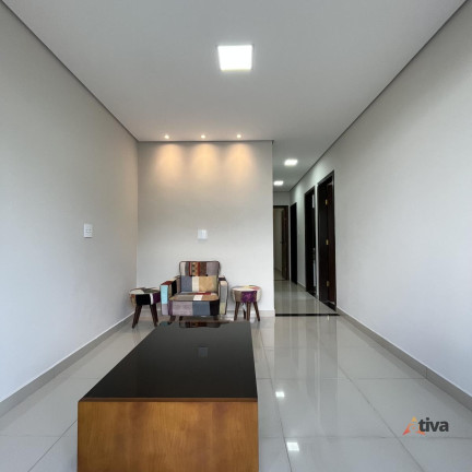 Imagem Casa com 3 Quartos à Venda, 123 m²
