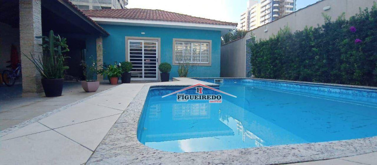 Casa com 3 Quartos à Venda, 228 m² em Guilhermina - Praia Grande