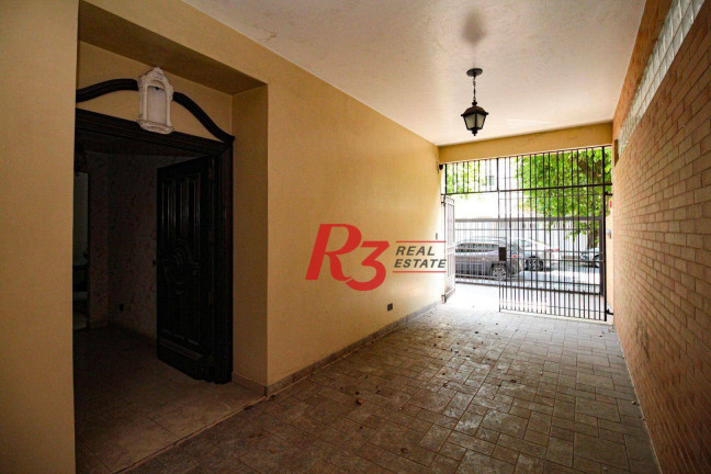 Imagem Sobrado com 3 Quartos para Alugar, 230 m² em Gonzaga - Santos