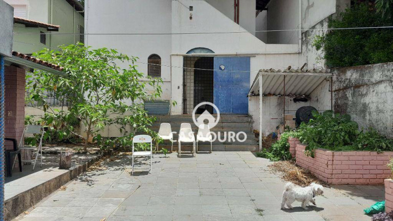 Imagem Casa com 6 Quartos à Venda, 400 m² em Serra - Belo Horizonte Imagem Casa com 6 Quartos à Venda, 400 m² em Serra - Belo Horizonte