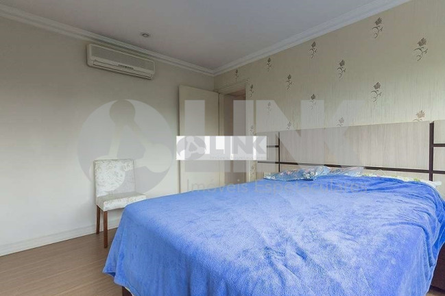 Imagem Imóvel com 3 Quartos à Venda, 250 m² em Mont Serrat - Porto Alegre Imagem Imóvel com 3 Quartos à Venda, 250 m² em Mont Serrat - Porto Alegre