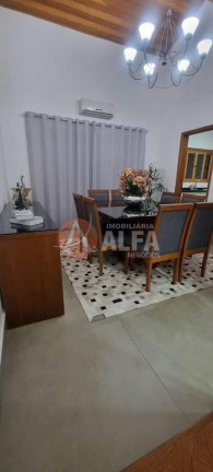 Imagem Casa com 3 Quartos à Venda, 453 m² em Jardim Ana Estela - Carapicuíba