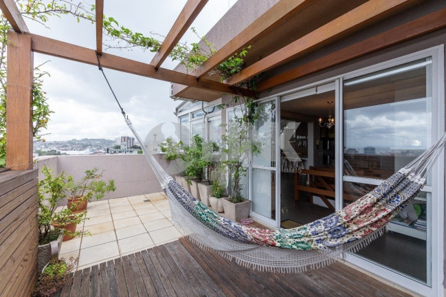 Imóvel com 2 Quartos à Venda, 174 m² em Chácara Das Pedras - Porto Alegre