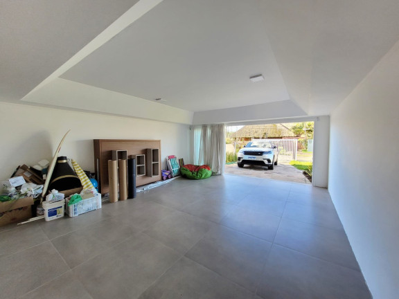 Imagem Casa com 3 Quartos à Venda,  em Atlantida - Xangri-lá