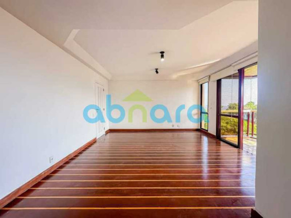 Imagem Apartamento com 3 Quartos à Venda, 140 m² em Copacabana - Rio De Janeiro Imagem Apartamento com 3 Quartos à Venda, 140 m² em Copacabana - Rio De Janeiro