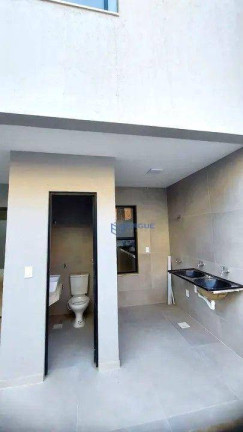 Imagem Casa com 4 Quartos à Venda, 180 m² em Edson Queiroz - Fortaleza Imagem Casa com 4 Quartos à Venda, 180 m² em Edson Queiroz - Fortaleza