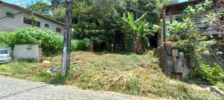 Terreno à Venda, 250 m² em Granja Guarani - Teresópolis