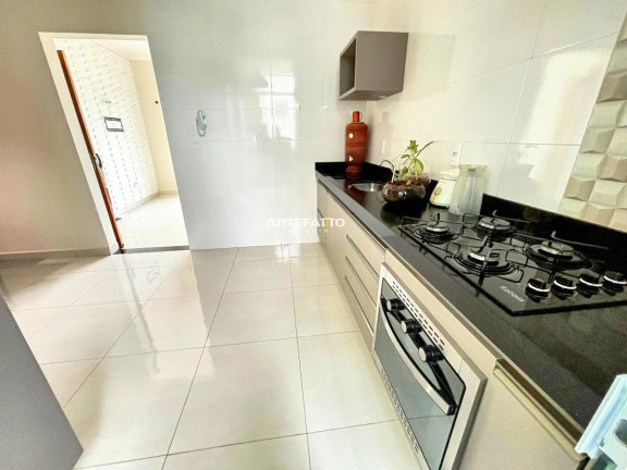 Imagem Apartamento com 2 Quartos à Venda, 80 m²