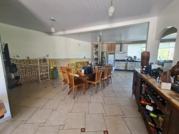 Imagem Casa com 4 Quartos à Venda, 240 m² em Nova Esperança - Blumenau