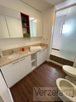 Imagem Apartamento com 3 Quartos para Alugar, 140 m² em Centro - Balneário Camboriú Imagem Apartamento com 3 Quartos para Alugar, 140 m² em Centro - Balneário Camboriú